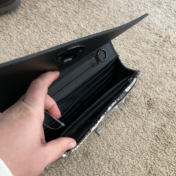 Longchamp Crossbody Clutch Bag Metallic Suede Leather - Picture 9 of 10